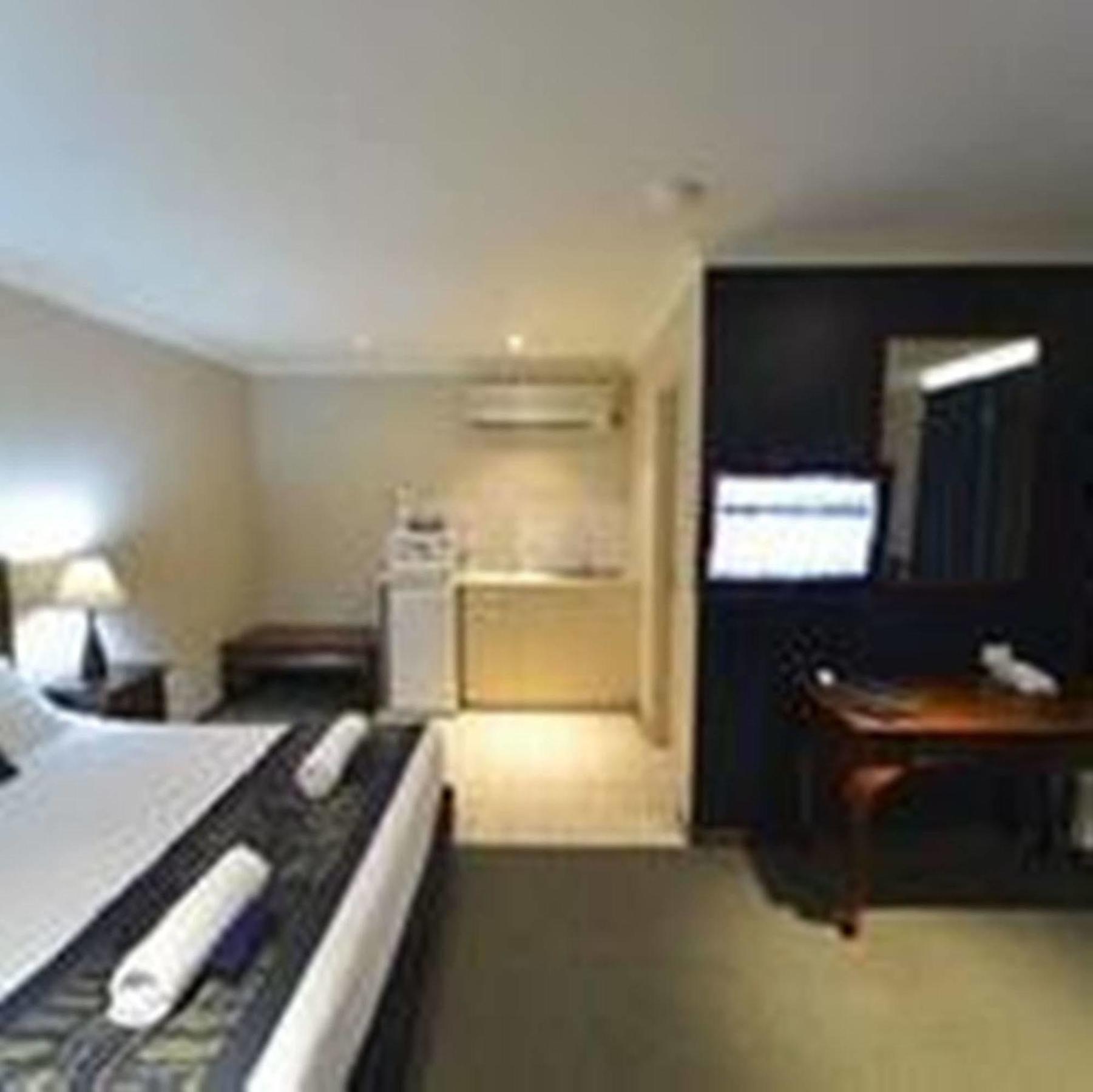 Wattle Grove Motel Perth Exterior photo